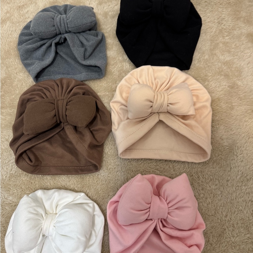 SHEIN Black and Gray Turban Hats with Bow Detail